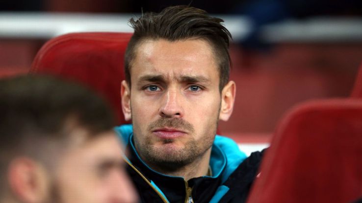 Kết thúc cay đắng cho Debuchy với con số 15