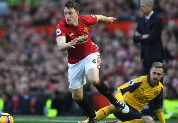 Ảnh bài viết Phil Jones từng khiến Mourinho e ngại