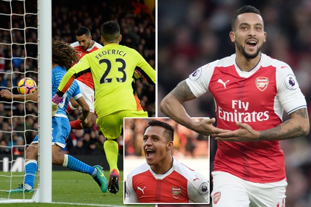 Ảnh bài viết Walcott ghi bàn, Sanchez đưa Wenger trở lại top 4