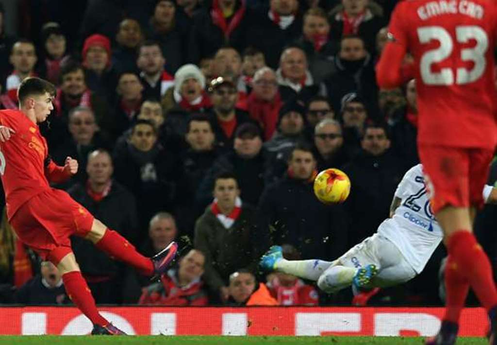 Fan Liverpool khen Ben Woodburn như Gerard mới, giỏi hơn cả Rashford