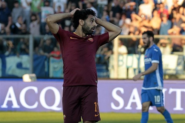 AS Roma nhận tin dữ trước thềm Derby