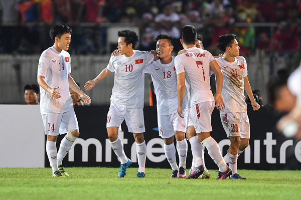 5 trận cầu đáng xem nhất cuối tuần: Hồi hộp Việt Nam; nín thở El Clasico