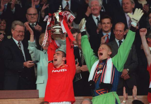 Ảnh bài viết CỰC SỐC: Liverpool từng chê không lấy Cantona, Schmeichel