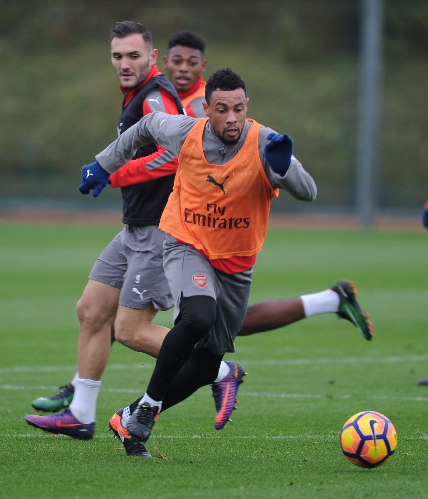 Ảnh bài viết Đấu West Ham, Arsenal gặp vấn đề nơi hậu tuyến