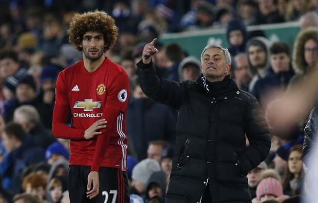 Ảnh bài viết Góc chiến thuật: Mourinho thiếu bản lĩnh, đừng trách Fellaini