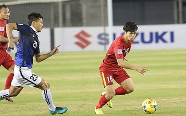 “Đừng lãng phí tài năng của Công Phượng”
