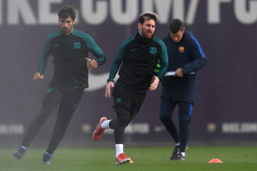 Messi tươi tỉnh trên sân tập, quyết tạm biệt chuỗi ngày buồn