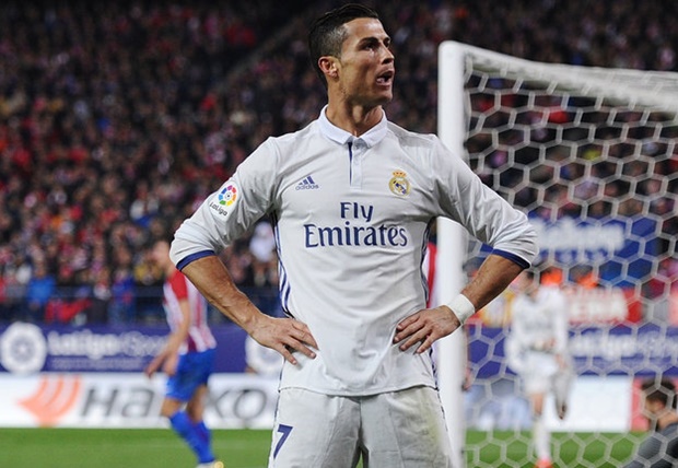 Ronaldo là tấm gương đóng thuế