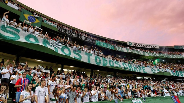 Barcelona ngỏ lời giúp đỡ Chapecoense