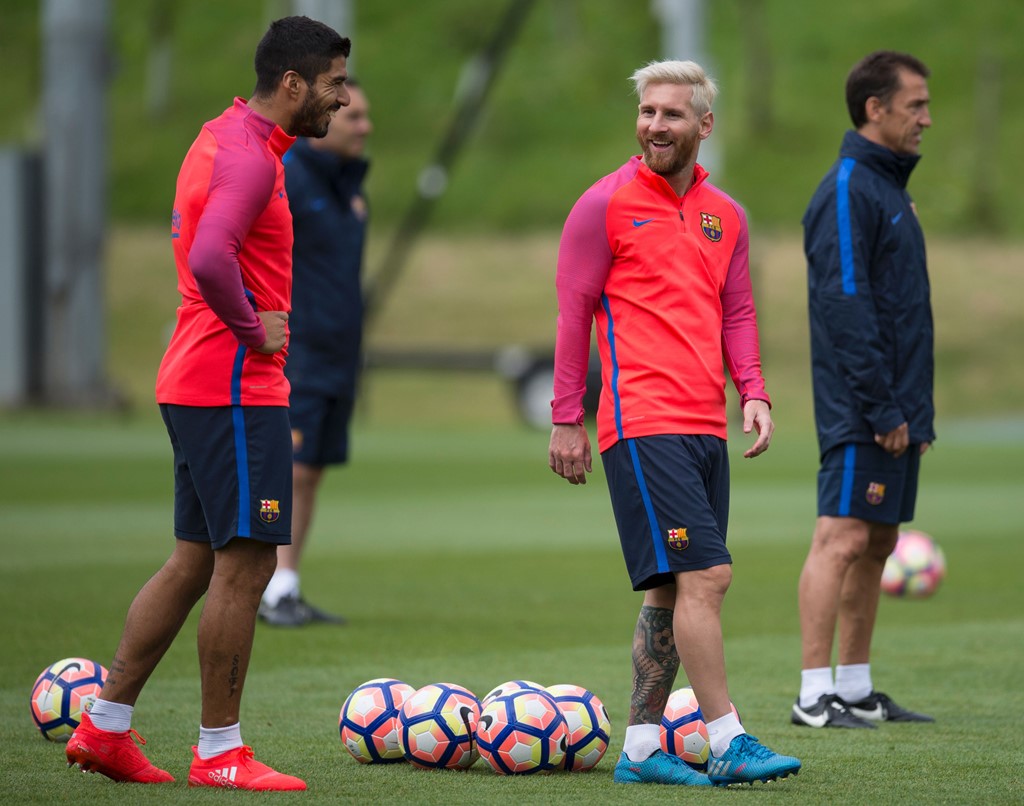 Ảnh bài viết Những pha bóng ảo diệu của các sao trên sân tập 