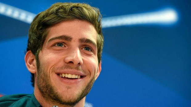 Sao Barca 'rủa' Real mất điểm