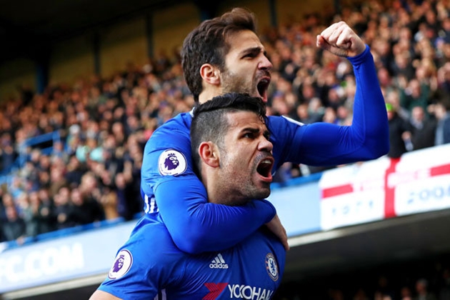 Ảnh bài viết Hóa người hùng, Costa được đồng đội khen hết lời