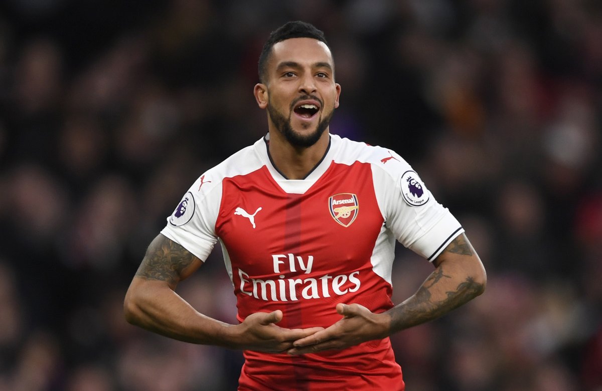 Ảnh bài viết Walcott khen tài dùng người Wenger
