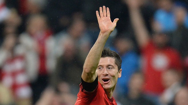Bayern xuống nước, Lewandowski vẫn ngó lơ?