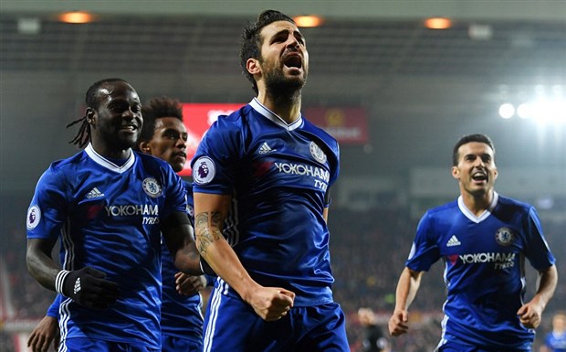 Ảnh bài viết Kẻ bị 'ruồng bỏ' Fabregas tỏa sáng, Chelsea vẫn đang toàn thắng