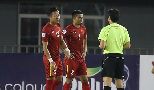 Ảnh bài viết Đá bạo lực, cấm lên tuyển!