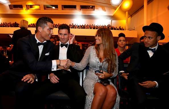 Những khoảnh khắc khó quên giữa Ronaldo và Messi