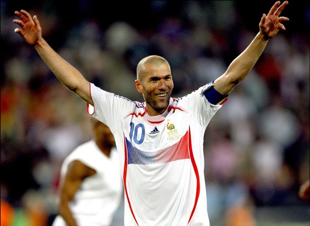 Ảnh bài viết Top 10 khoảnh khắc giúp đội nhà nâng cúp ngọt ngào