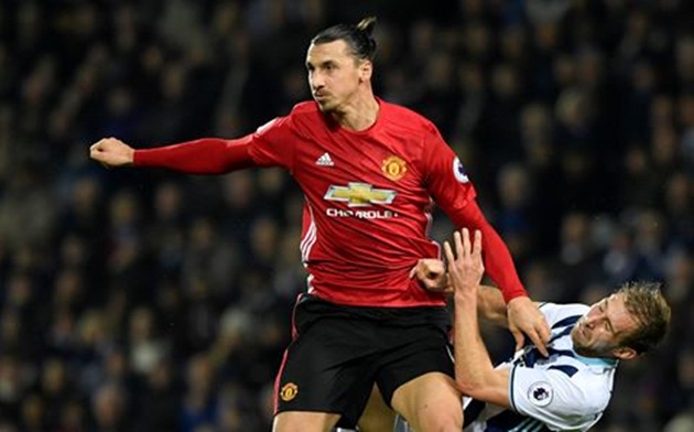 Ảnh bài viết Ibra tỏa sáng, MU vừa mừng vừa lo