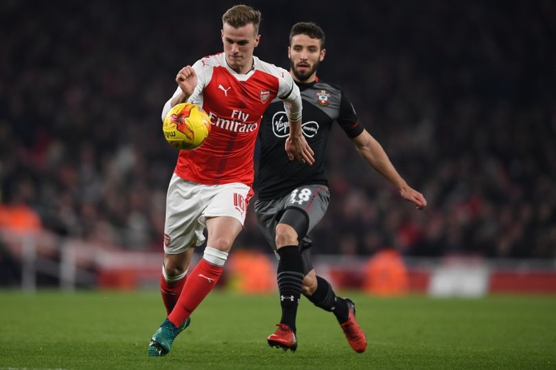 Khủng hoảng thừa, Wenger cho sao trẻ du học