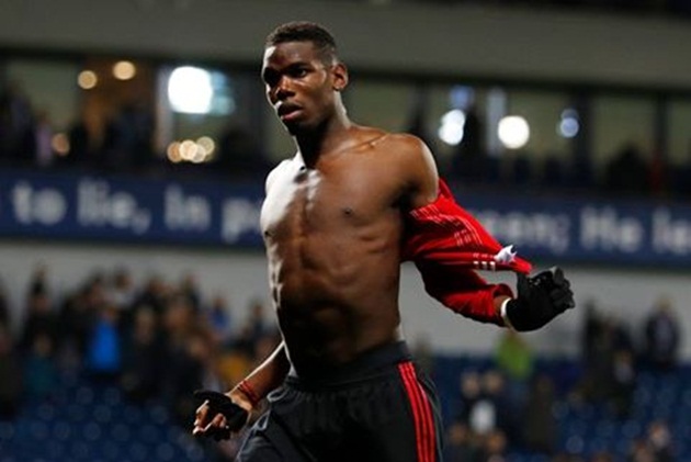 Ảnh bài viết Mourinho giải trình vì để cầu thủ ném áo cho fan