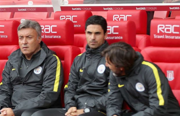 Ảnh bài viết Arteta đượm buồn nhìn Man City hạ gục Arsenal