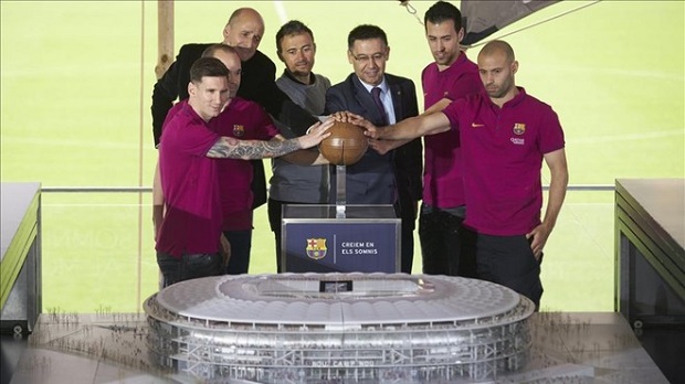 Sao Barca nhận quà Giáng sinh 'xịn' từ ban lãnh đạo