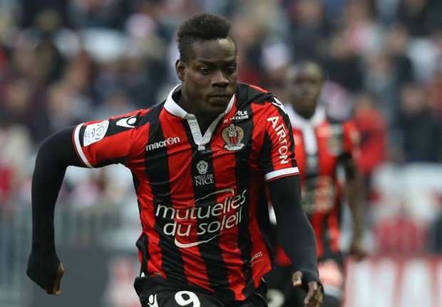 Ảnh bài viết Phong độ thăng hoa, Balotelli vẫn bị chê