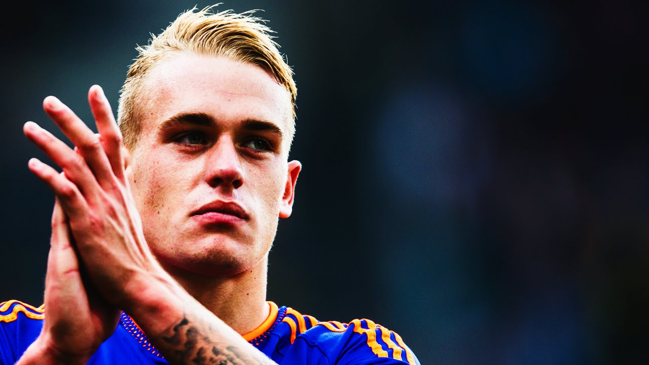 'Kết' hậu vệ Feyenoord, M.U dự chi 15 triệu bảng