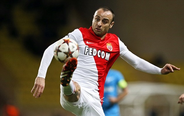 Ảnh bài viết Khả năng đỡ bóng một chạm tuyệt vời của Berbatov