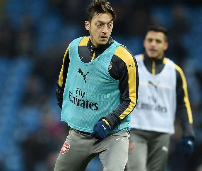 Ảnh bài viết Quan điểm chuyên gia: Hãy cứ để Sanchez và Oezil ra đi