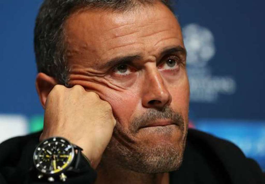 Barcelona chính thức lên tiếng về tương lai của Luis Enrique
