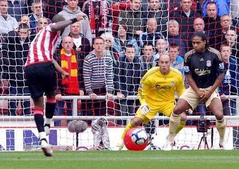 Ảnh bài viết Sặc cười với bàn thua tức tưởi của Liverpool vs Sunderland (2009)