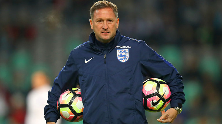 Ảnh bài viết Người Anh lấy đi "cánh tay phải" của Antonio Conte