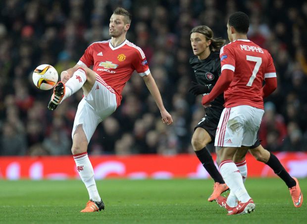 Ảnh bài viết Depay + Schneiderlin = 40 triệu bảng, bán không Man Utd?