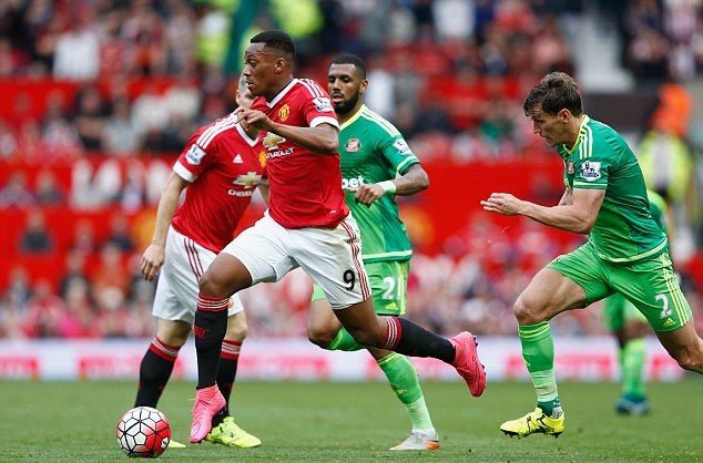 Ảnh bài viết 22h00 ngày 26/12, Man Utd vs Sunderland: Ngày về "giông bão" của David Moyes