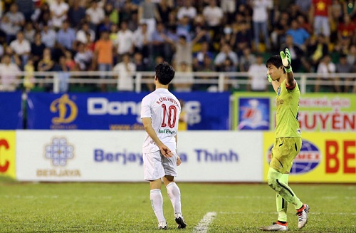 Ảnh bài viết Công Phượng sút trượt panenka vs U21 Yokohama