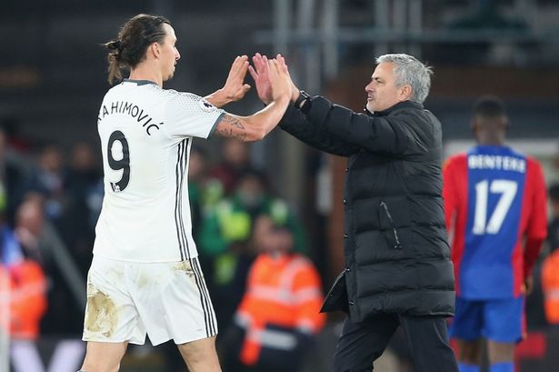 Ảnh bài viết Mourinho tự tin: Tiếp quản Man Utd dễ ẹt