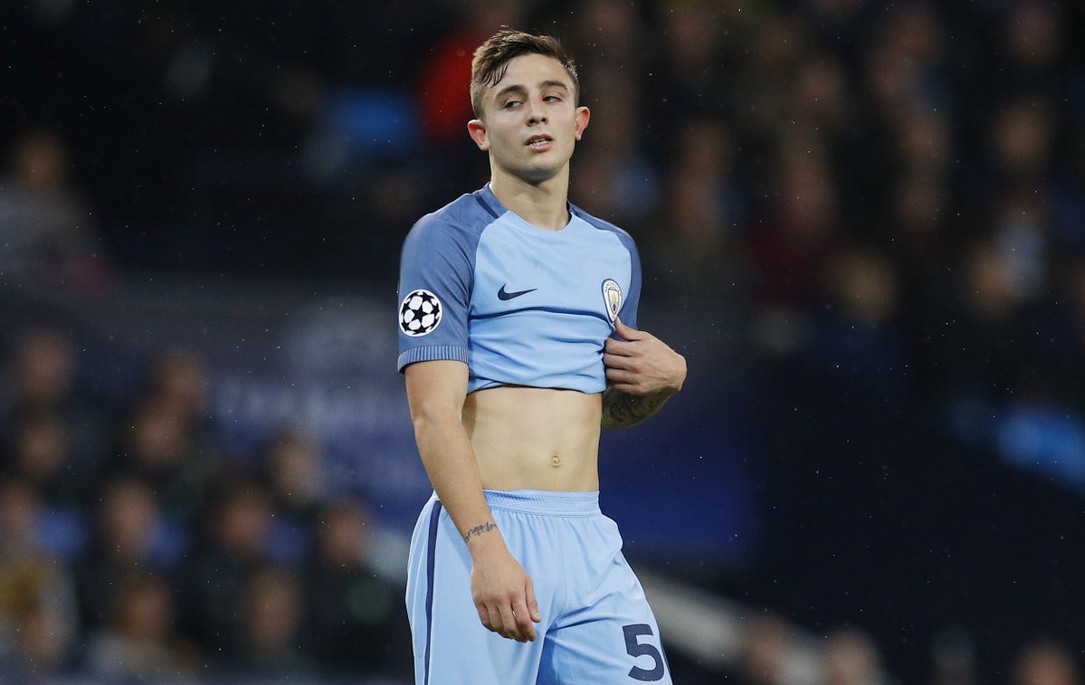 Ảnh bài viết Chính thức: Man City cho 'Bellerin mới' du học