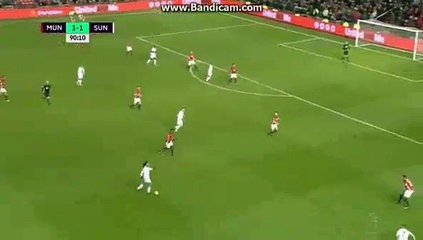 Fabio Borini vuốt bóng cực đẹp, De Gea chôn chân