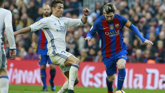 Sau Ballon d'Or, Ronaldo và Messi tiếp tục đọ nhau