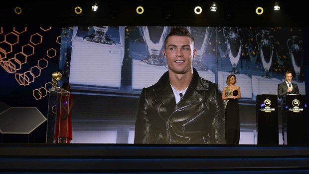 Chùm ảnh: Ronaldo, Eto'o được vinh danh tại Globe Soccer Awards