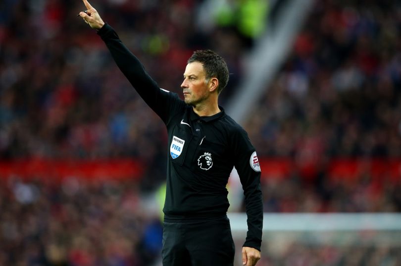 Ảnh bài viết Sau cầu thủ, đến lượt Mark Clattenburg bị Trung Quốc nhắm đến