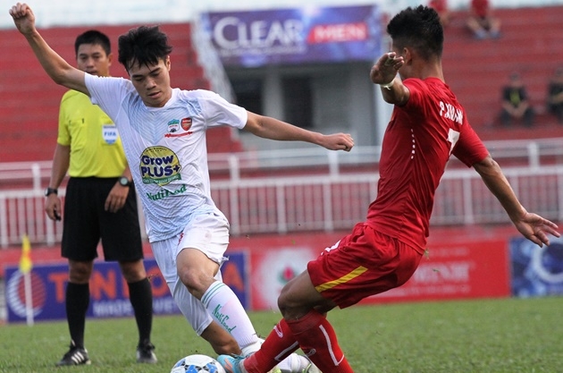 Hãy giữ Văn Toàn trên mặt đất