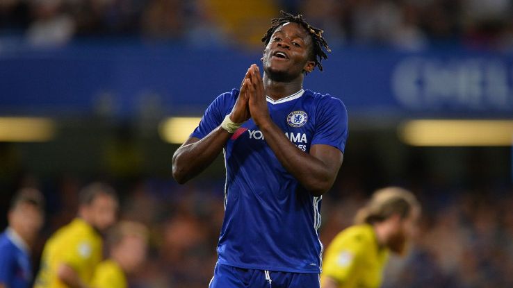Ảnh bài viết Batshuayi nhận "cú hích" từ Antonio Conte
