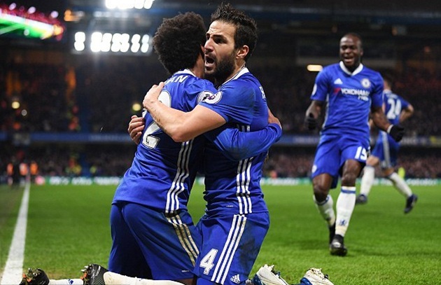 Ảnh bài viết Fabregas - Willian thăng hoa, Chelsea như "hổ mọc thêm cánh"