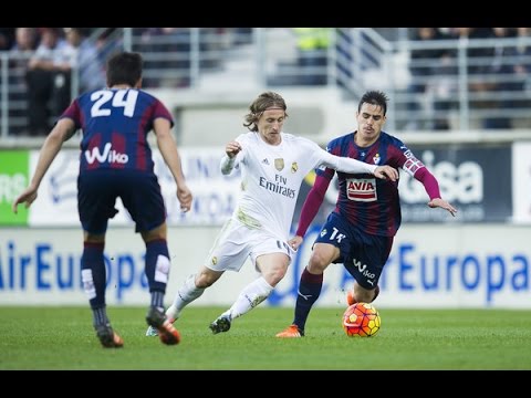 Luka Modric - Xứng danh tiền vệ sáng tạo nhất mùa 2016/17