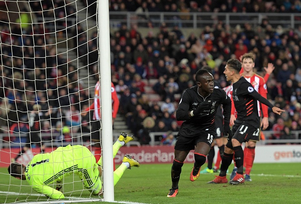 Ảnh bài viết 5 điểm nhấn Sunderland 2-2 Liverpool: Khoảng cách mong manh giữa người hùng và tội đồ