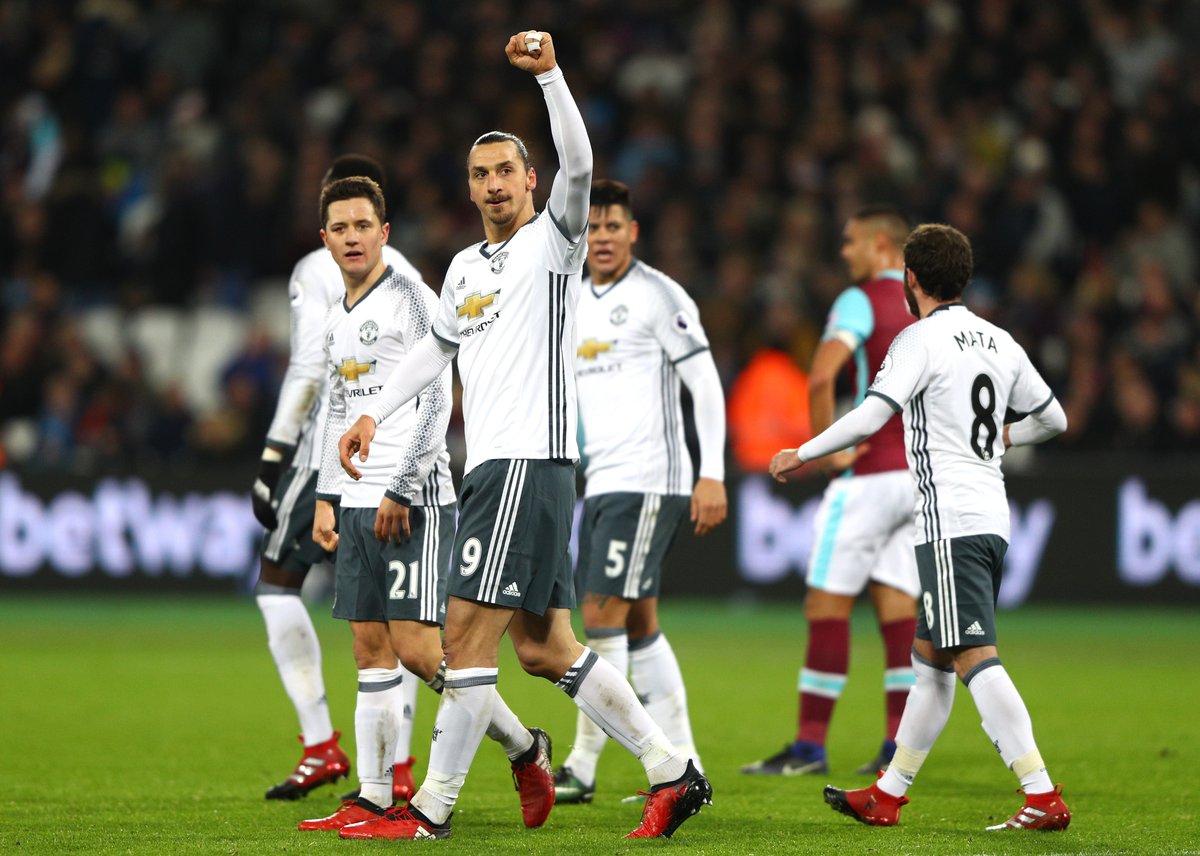 Ảnh bài viết Ibra ghi bàn trong thế việt vị, Man Utd nhọc nhằn đánh bại 10 người của West Ham