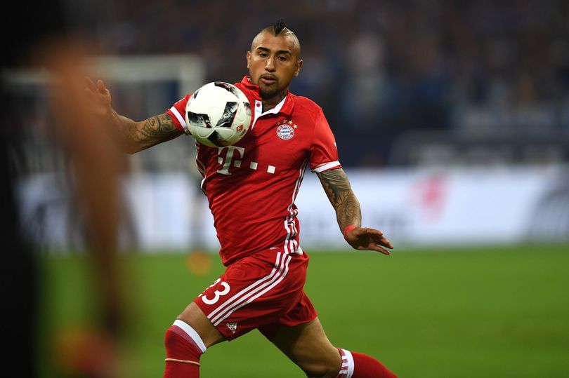 Ảnh bài viết Ancelotti đứng ra ngăn cản thầy trò Conte tái ngộ